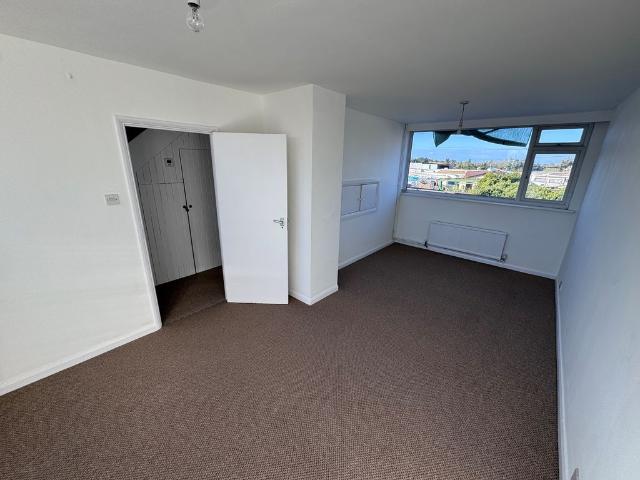 High Street, Harlington, Hayes UB3, 2 bed maisonette to rent, £1,400 pcm | PrimeLocation