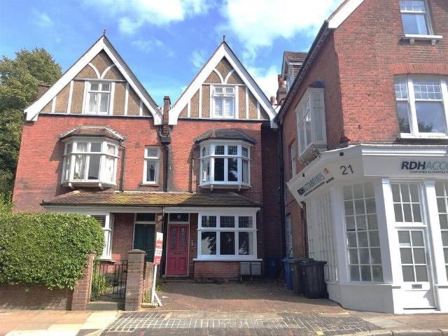 High Street, Harrow on the Hill 2 bed flat to rent £1,950 pcm £450 pw