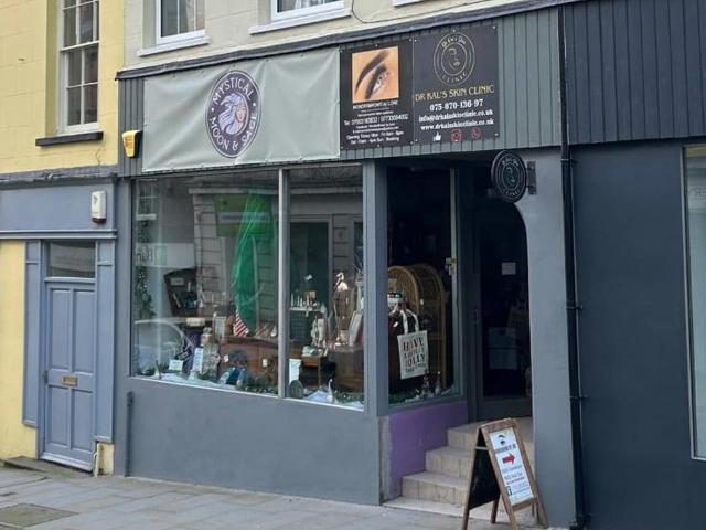 High Street Haverfordwest SA61 Terraced house to rent £525 pcm £121 pw