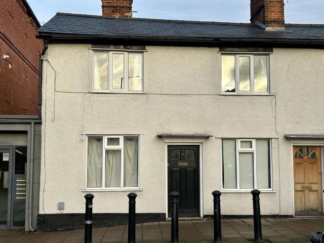 High Street, Haverhill CB9 3 bed semi detached house to rent £900 pcm £208 pw