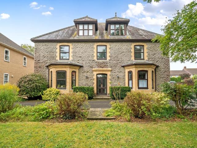 High Street, Henstridge, Somerset, BA8 2 bed flat to rent £950 pcm £219 pw