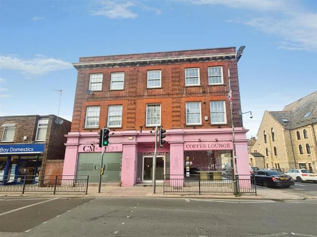 High Street, Herne Bay 2 bed flat to rent £995 pcm £230 pw
