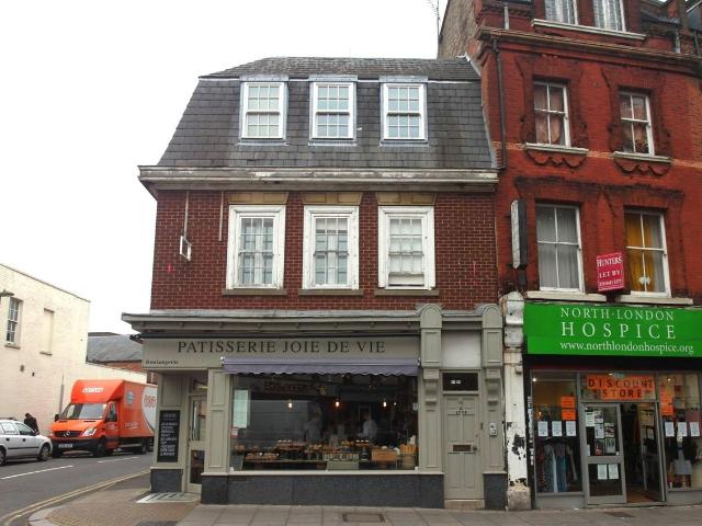 High Street, High Barnet EN5, 1 bed flat to rent, £1,450 pcm | PrimeLocation