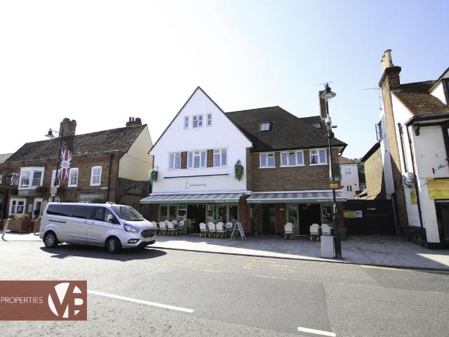 High Street, Hoddesdon EN11, 2 bed flat to rent, £1,350 pcm | PrimeLocation