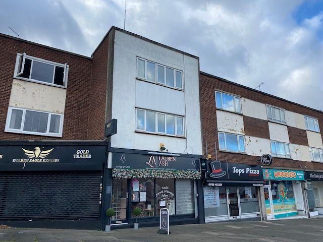 High Street, Hornchurch RM12, 2 bed maisonette to rent, £1,450 pcm | PrimeLocation