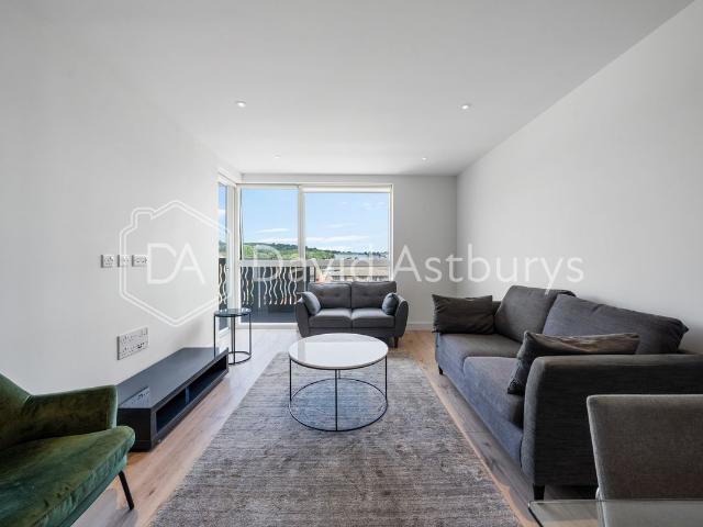 High Street, Hornsey, London N8, 2 bed flat to rent, £2,600 pcm | PrimeLocation