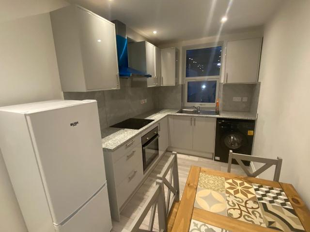 High Street, Hounslow TW3, 1 bed flat to rent, £1,550 pcm | PrimeLocation