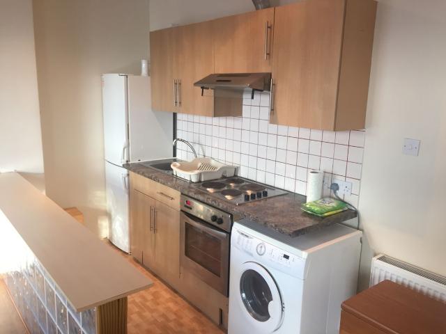 High Street Hounslow, Hounslow, London TW3, 1 bed flat to rent, £1,430 pcm | PrimeLocation
