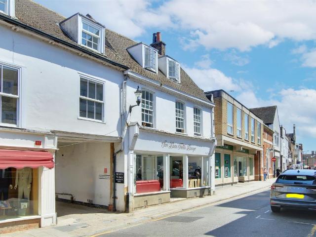 High Street, Huntingdon PE29, 3 bed maisonette to rent, £1,350 pcm | PrimeLocation