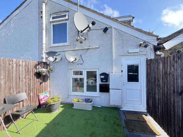 High Street, Kent ME6 1 bed flat to rent £1,075 pcm £248 pw