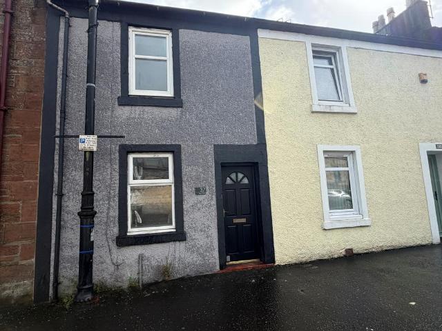 High Street, Kilmarnock, KA3 2 bed terraced house to rent £900 pcm £208 pw