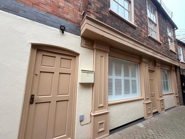 High Street, Lincoln LN5, 1 bed terraced house to rent, £1,195 pcm | PrimeLocation