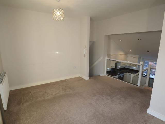 High Street, Lincoln LN5, 2 bed flat to rent, £850 pcm | PrimeLocation