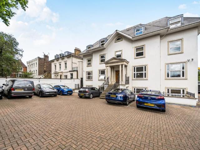 High Street London N8 2 bed flat to rent £1,950 pcm £450 pw
