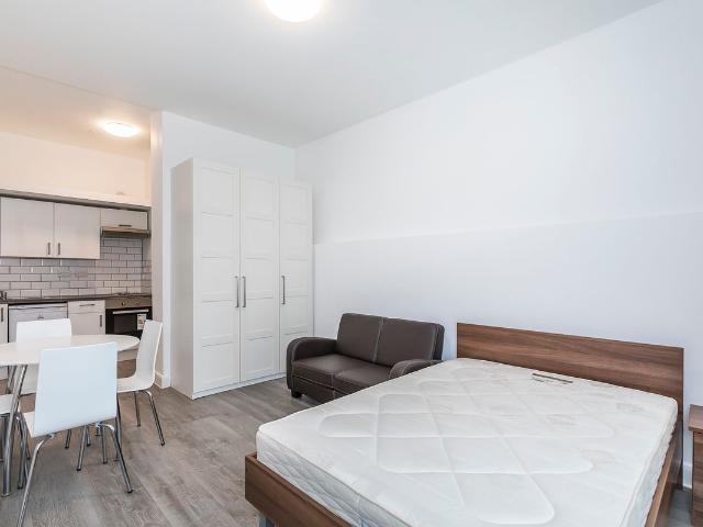 High Street, London NW10, Studio to rent, £1,345 pcm | PrimeLocation