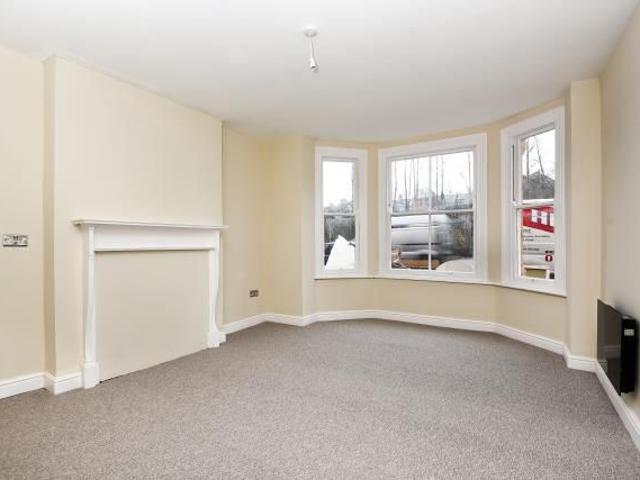 High Street, Llandrindod Wells LD1, 1 bed flat to rent, £500 pcm | PrimeLocation