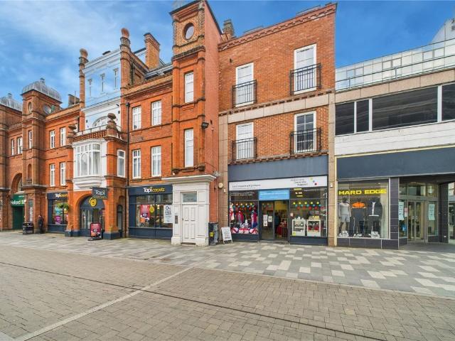 High Street, Maidenhead, Berkshire SL6, 1 bed flat to rent, £950 pcm | PrimeLocation