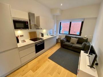 High Street, Maidenhead SL6, 1 bed flat to rent, £1,350 pcm | PrimeLocation