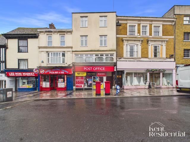 High Street, Maidstone ME14, 2 bed flat to rent, £1,150 pcm | PrimeLocation