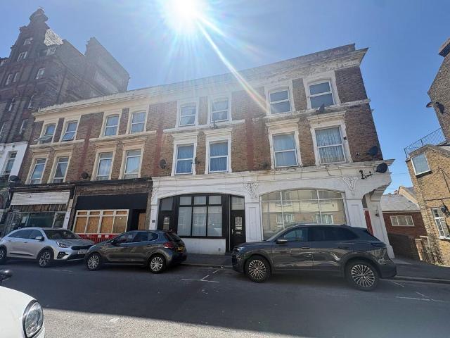 High Street, Margate, CT9 1 bed flat to rent £650 pcm £150 pw