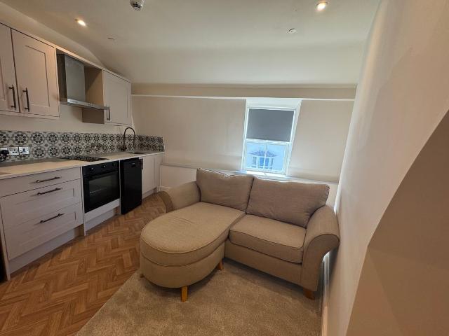 High Street, Menai Bridge LL59, 1 bed flat to rent, £1,000 pcm | PrimeLocation