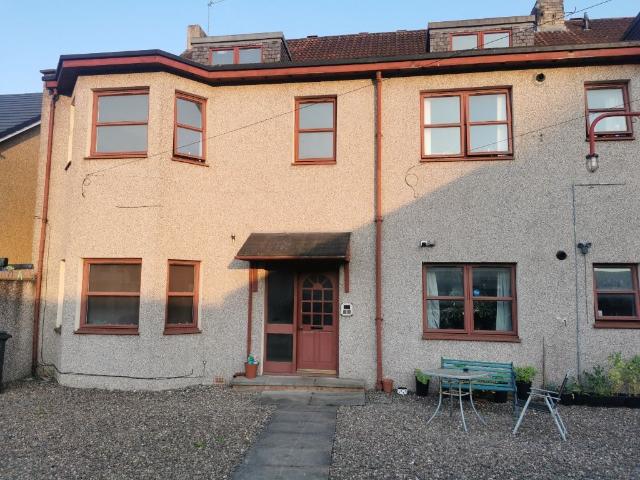 High Street, Methil, Leven KY8, 2 bed flat to rent, £625 pcm | PrimeLocation