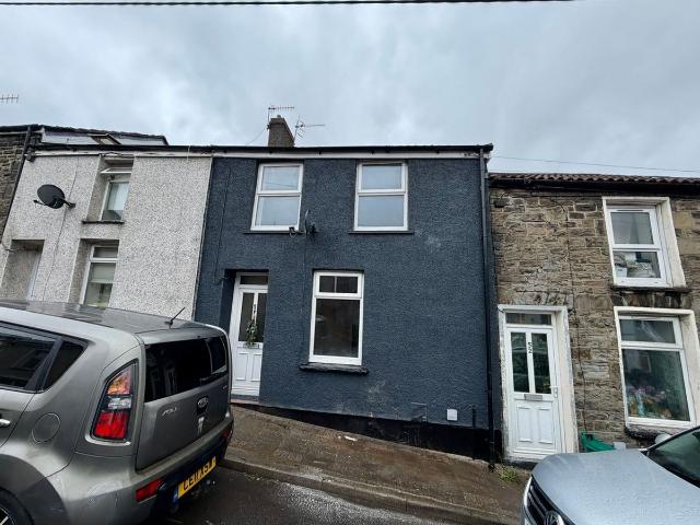 High Street, Mountain Ash CF45, 2 bed terraced house to rent, £800 pcm | PrimeLocation