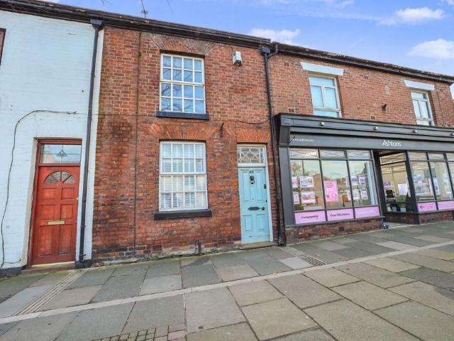 High Street, Newton Le Willows, WA12 2 bed terraced house to rent £1,050 pcm £242 pw