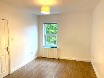 High Street, New Bradwell, Milton Keynes MK13, Studio to rent, £800 pcm | PrimeLocation