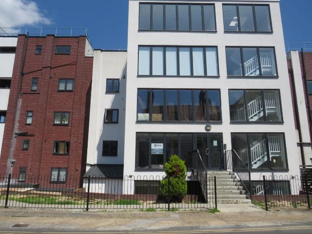 High Street, Newmarket CB8, 1 bed flat to rent, £1,050 pcm | PrimeLocation