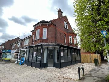 High Street North, Dunstable LU6, 3 bed flat to rent, £1,400 pcm | PrimeLocation