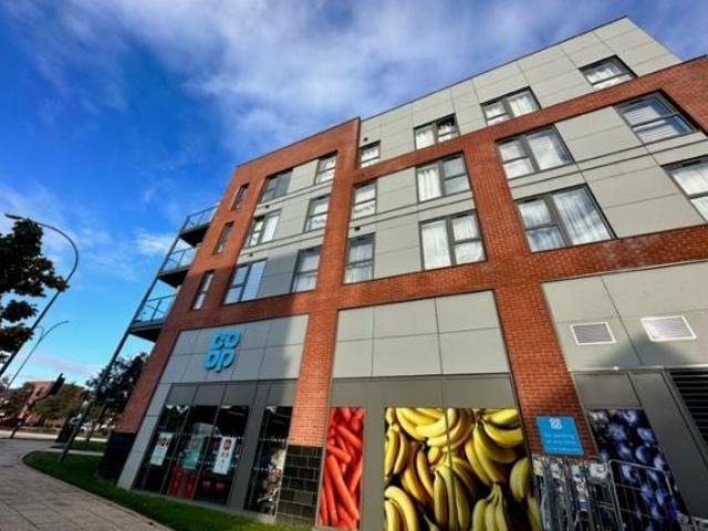 High Street, NORTHAMPTON, NN5 2 bed flat to rent £1,000 pcm £231 pw
