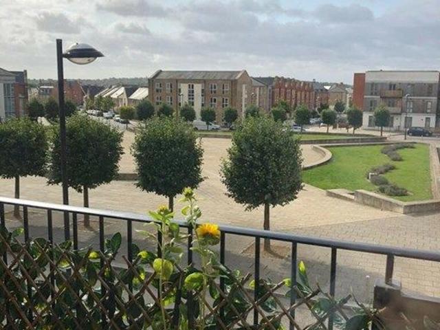 High Street, Northampton NN5, 2 bed flat to rent, £1,200 pcm | PrimeLocation