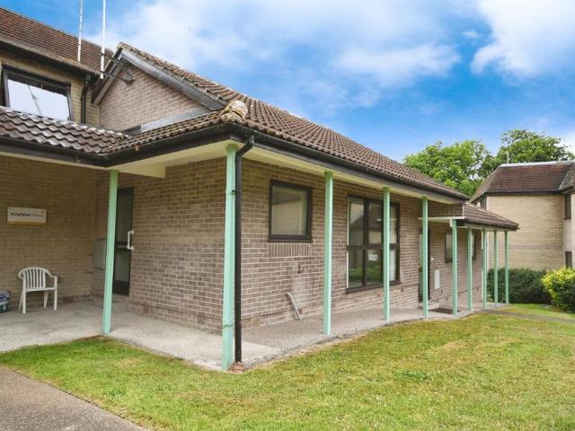 High Street, Old Whittington S41 1 bed bungalow to rent £750 pcm £173 pw