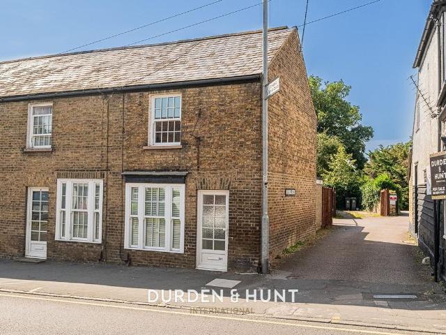High Street, Ongar CM5, 2 bed terraced house to rent, £1,800 pcm | PrimeLocation