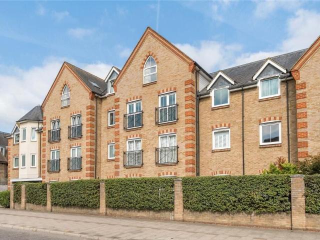 High Street, Orpington BR6, 2 bed flat to rent, £1,600 pcm | PrimeLocation