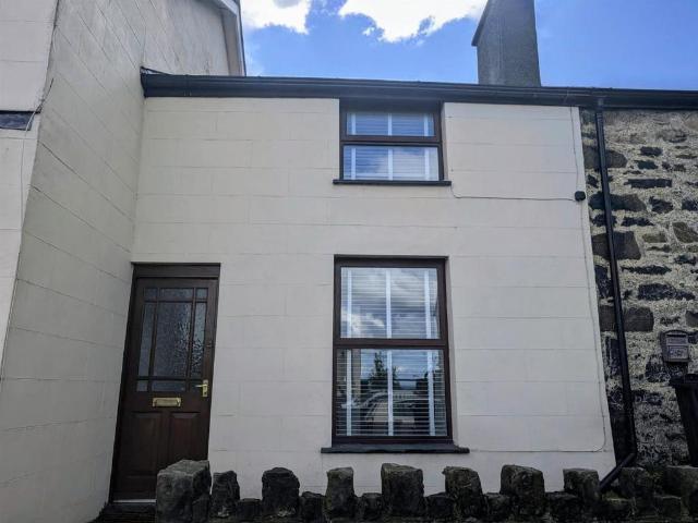 High Street, Penmaenmawr 3 bed terraced house to rent £850 pcm £196 pw