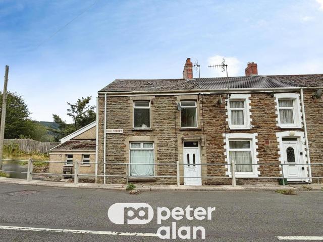 High Street, PORT TALBOT, SA13 3 bed end of terrace house to rent £750 pcm £173 pw