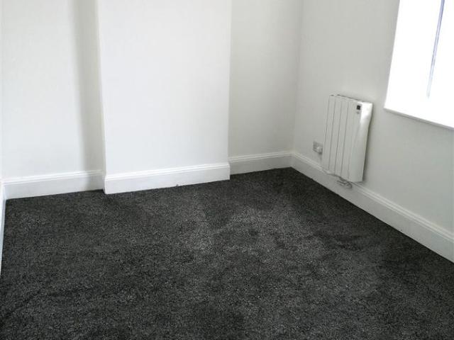 High Street, Quarry Bank DY5, 1 bed flat to rent, £650 pcm | PrimeLocation