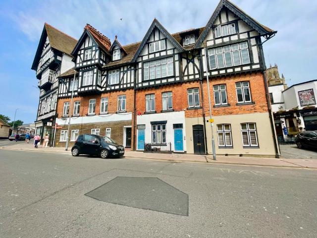 High Street, Ramsgate, Kent, CT11 1 bed flat to rent £700 pcm £162 pw