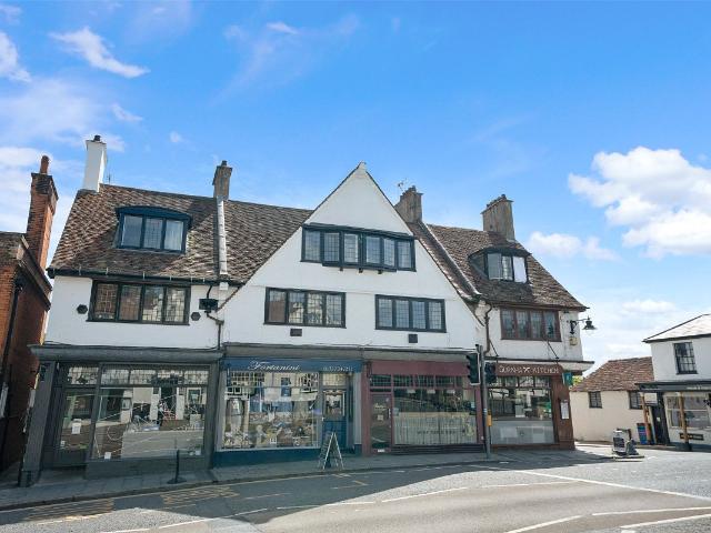 High Street, Reigate, Surrey RH2, 3 bed flat to rent, £2,000 pcm | PrimeLocation