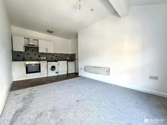 High Street, Runcorn, WA7 1 bed flat to rent £650 pcm £150 pw