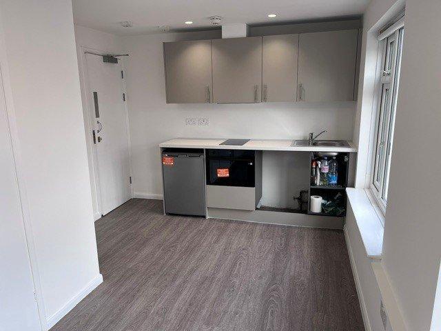 High Street, Ruislip HA4 Studio to rent £1,275 pcm £294 pw