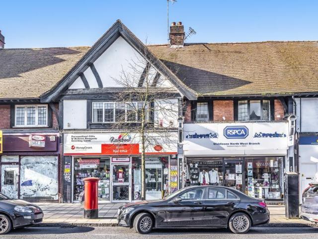 High Street, Ruislip 2 bed flat to rent £1,800 pcm £415 pw