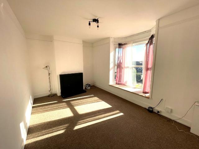 High Street, Ryde PO33, 1 bed flat to rent, £775 pcm | PrimeLocation