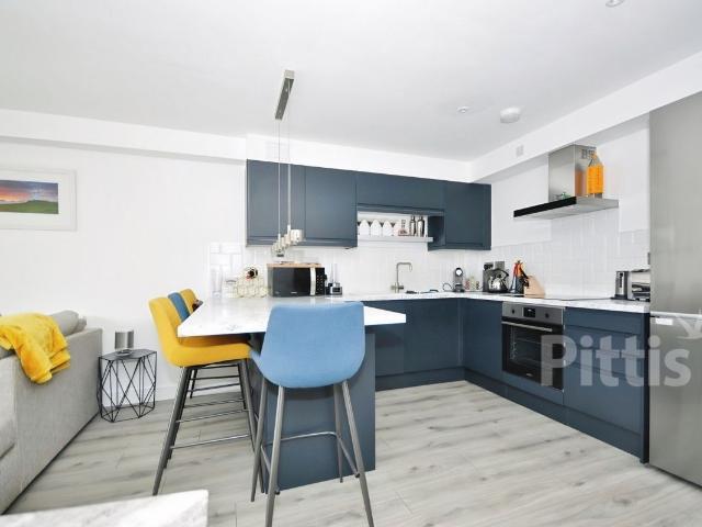 High Street, Ryde PO33, 2 bed flat to rent, £975 pcm | PrimeLocation