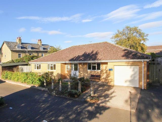 High Street, Sawston, Cambridge CB22, 4 bed bungalow to rent, £1,800 pcm | PrimeLocation