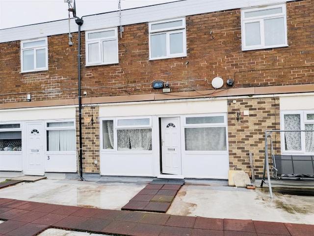 High Street, Sedgley, Dudley DY3, 2 bed flat to rent, £750 pcm | PrimeLocation