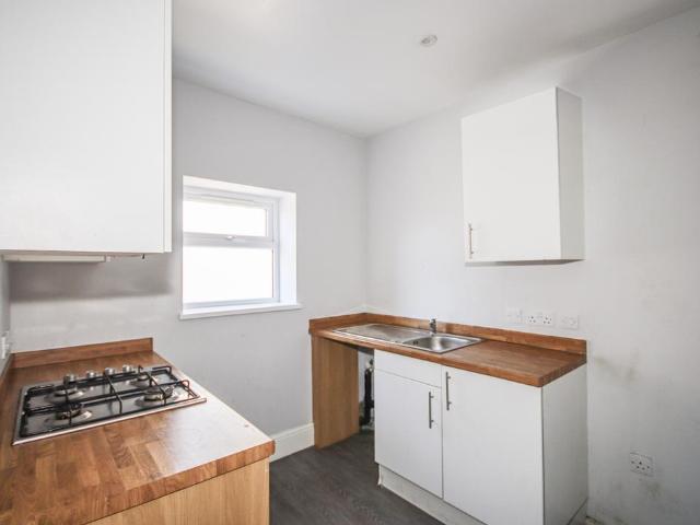 High Street, Sheerness 3 bed maisonette to rent £1,100 pcm £254 pw