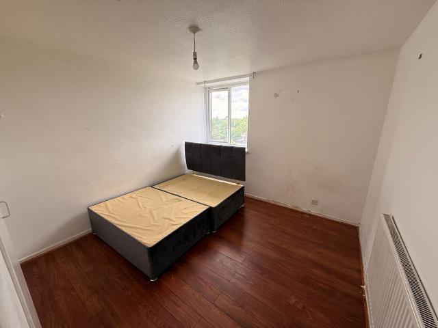 High Street, Slough SL3, 1 bed flat to rent, £1,300 pcm | PrimeLocation
